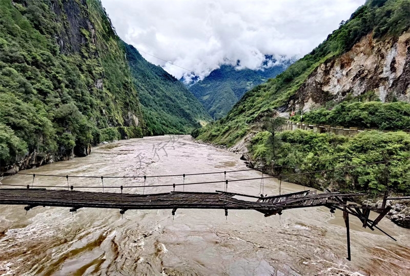 怒江旅游丙中洛